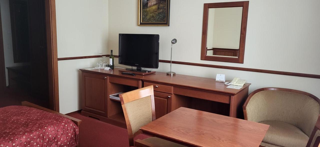 Hotel Matysak Братислава Екстер'єр фото