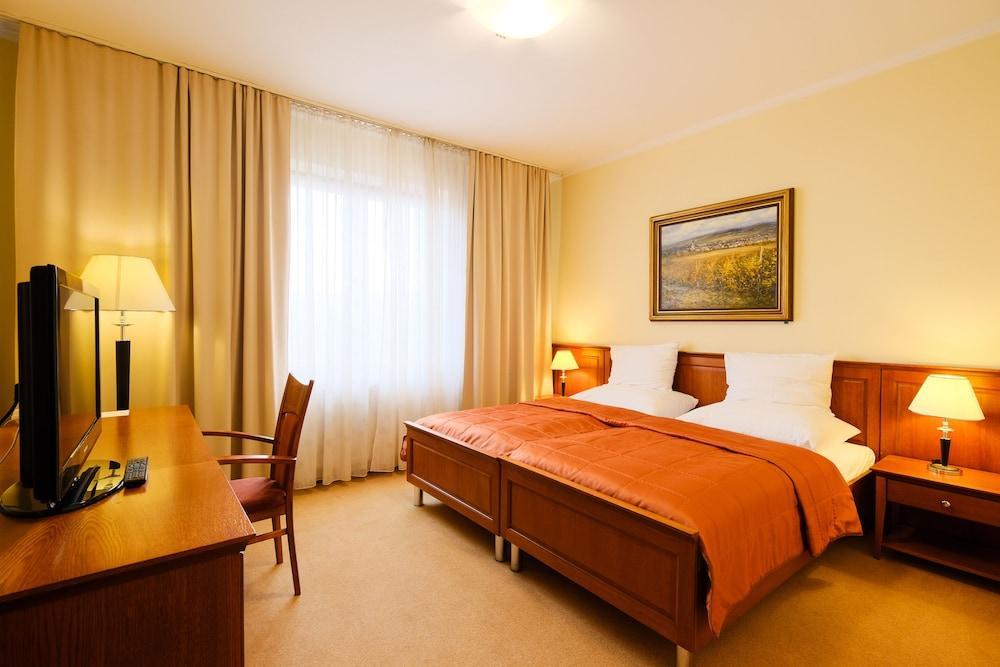 Hotel Matysak Братислава Екстер'єр фото