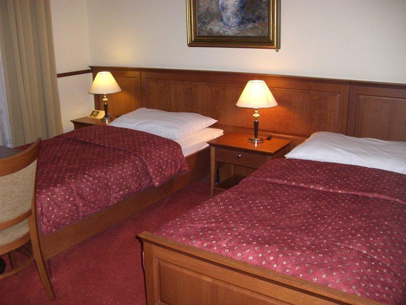 Hotel Matysak Братислава Екстер'єр фото